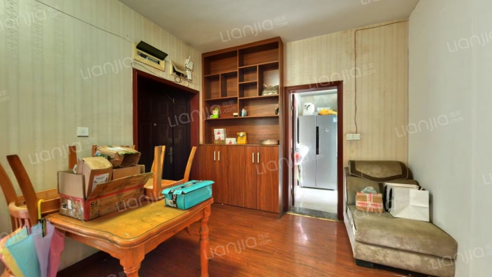 加新沁园二手房实景图