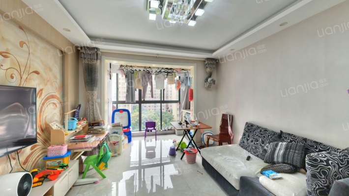 江佑铂庭二手房实景图