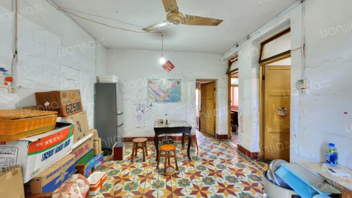 迎晖路233号二手房实景图