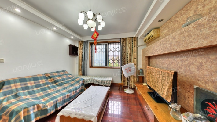 文苑风荷二手房实景图