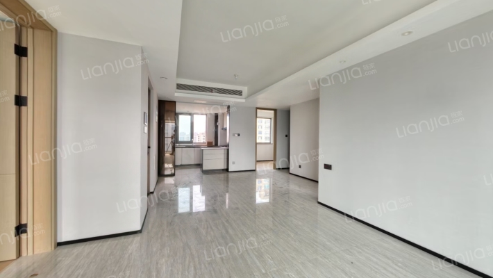 万科·颐和玲珑花园二手房实景图