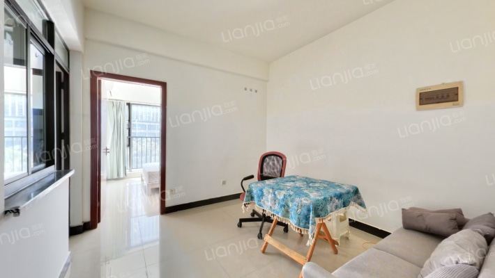 西锦国际一期二手房实景图