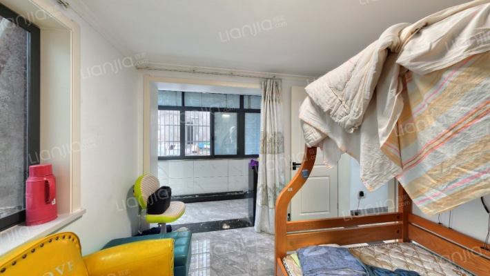 梨花巷8号二手房实景图