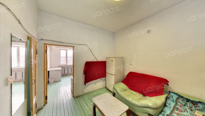 北四中路11号二手房实景图