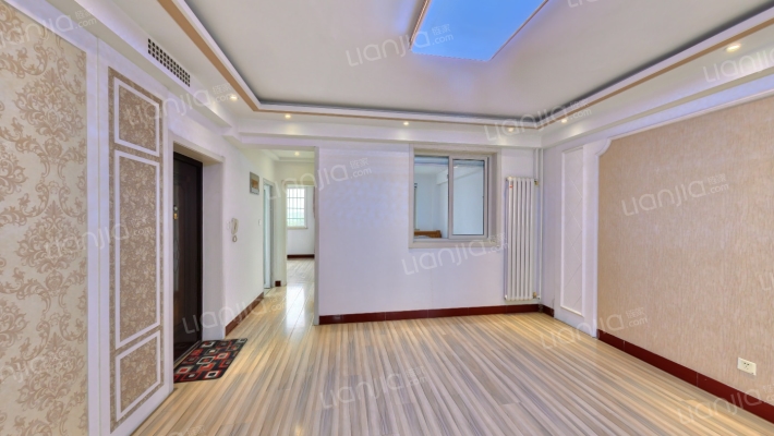 环湖花苑二手房实景图