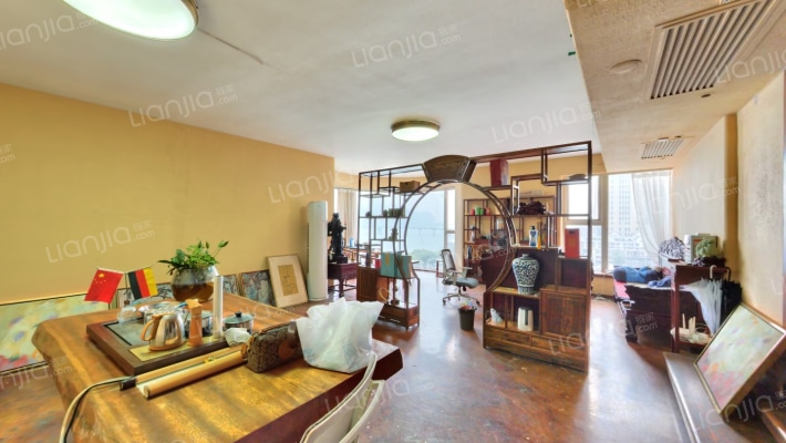 金色屋顶二手房实景图