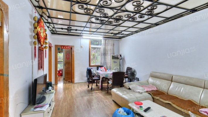 银河里二手房实景图