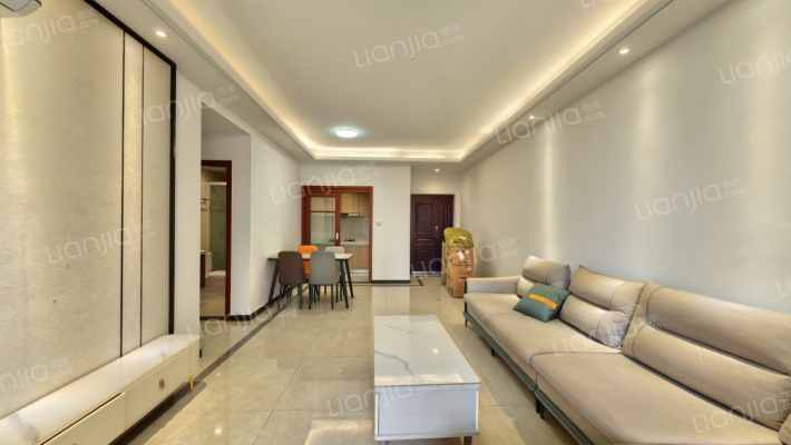 和泓文华府二手房实景图