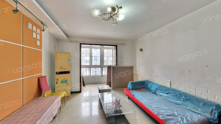 东润名邸二手房实景图