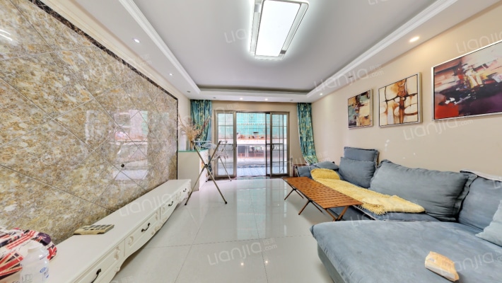 依云山庄二手房实景图