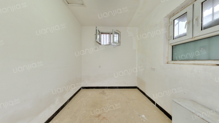 东牛角胡同二手房实景图