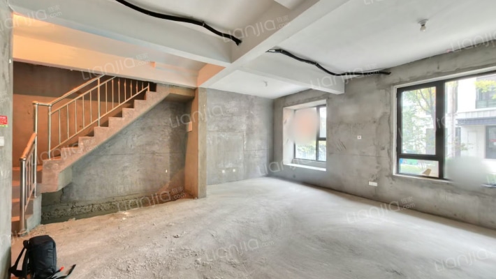 阳光城翡丽公园二手房实景图