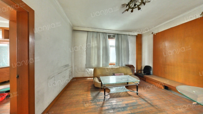 体育馆宿舍二手房实景图