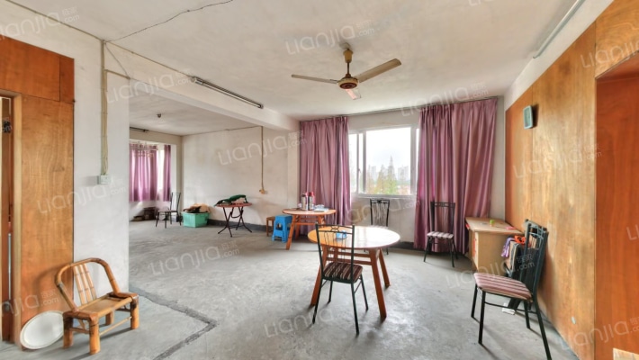 阳光公寓二手房实景图