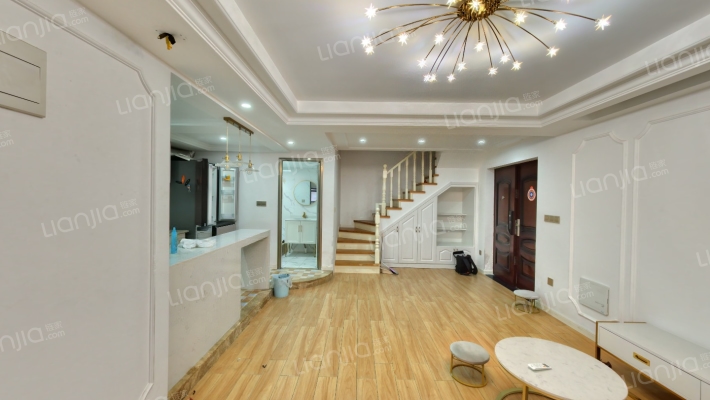 融创中央广场二手房实景图