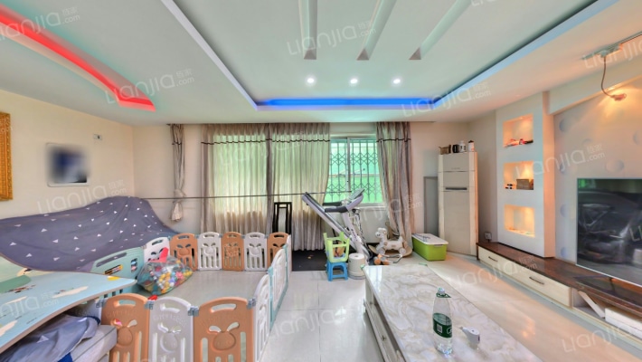 丽雅居二手房实景图