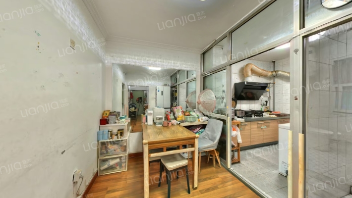 信建里小区二手房实景图