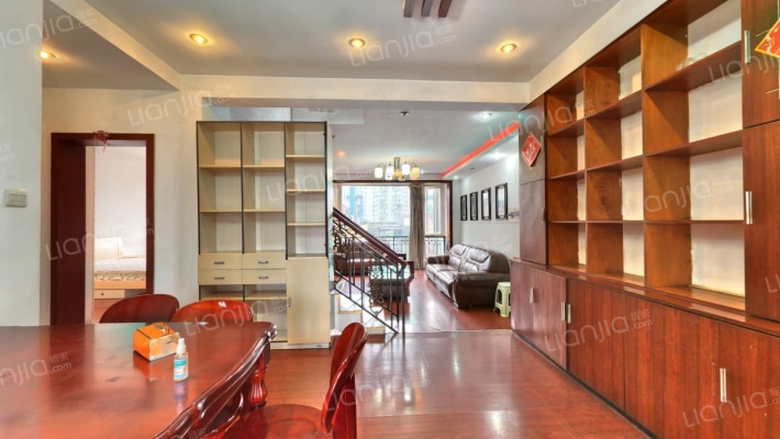 雅居苑二手房实景图