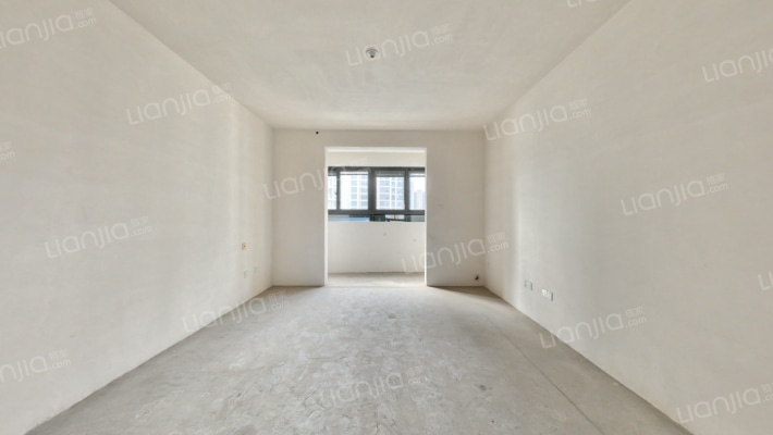 兴南华庭东区二手房实景图