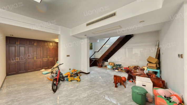 燕玺台二手房实景图