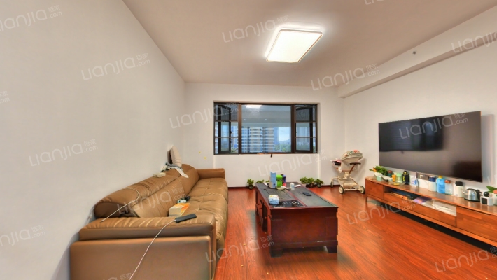 国博新城东麓居二手房实景图