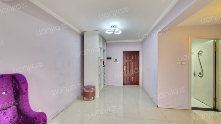 中旅国际小镇东区二手房实景图