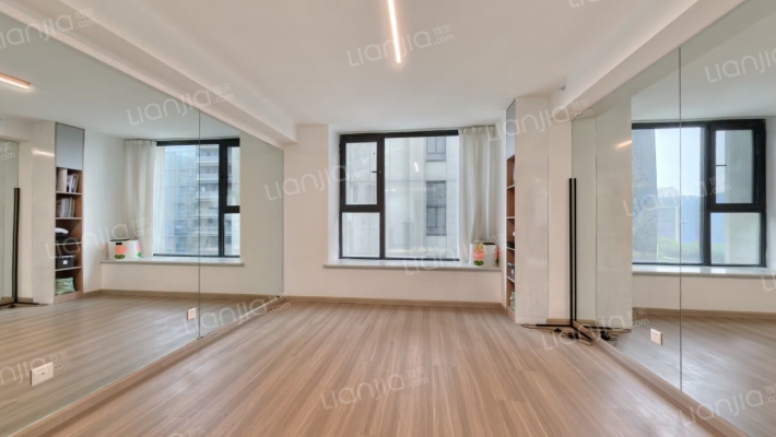 时光里二手房实景图