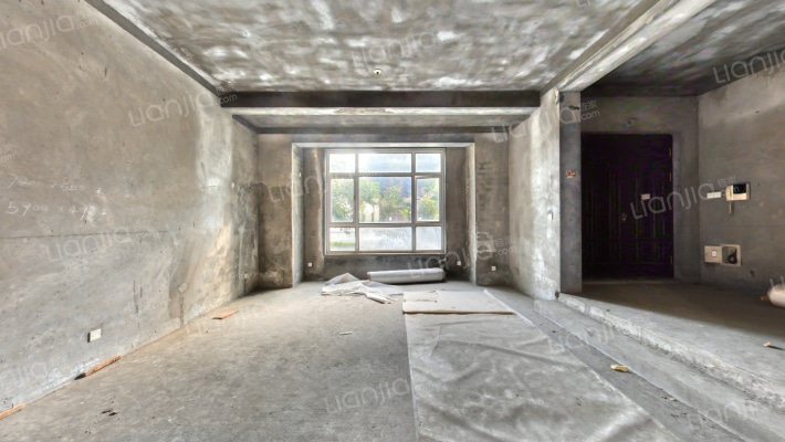 丽滩别墅二手房实景图