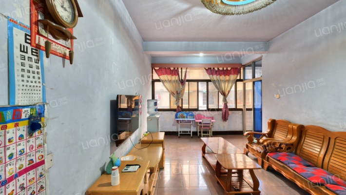 紫瑞一巷八号二手房实景图