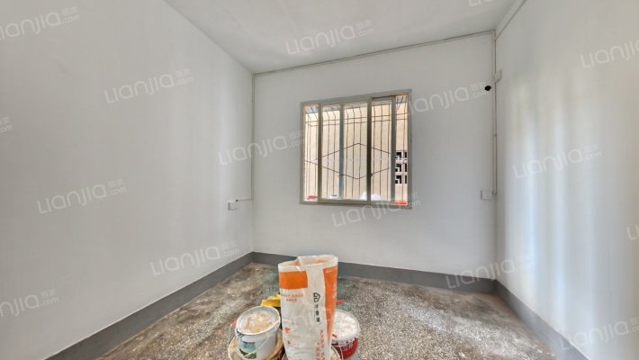 横街11号13号二手房实景图