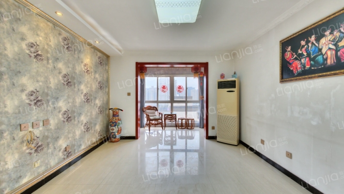 海伦国际一期二手房实景图