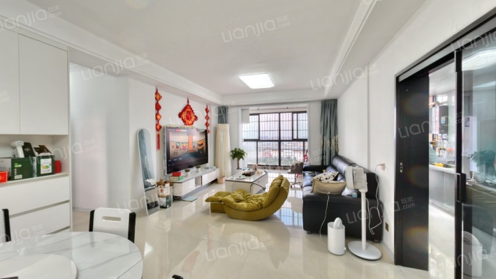 香都锦苑二手房实景图