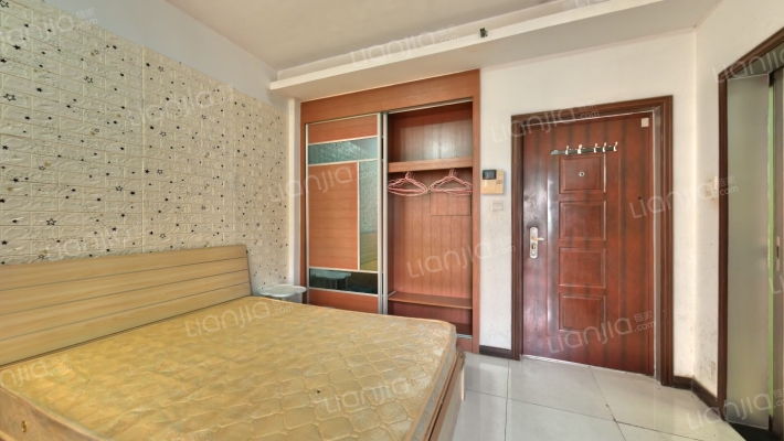 莲兴大厦二手房实景图