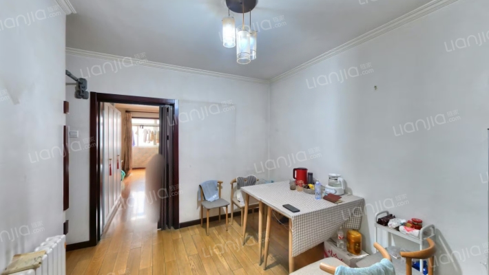 建欣苑三里二手房实景图