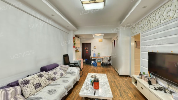 世纪新南门二手房实景图