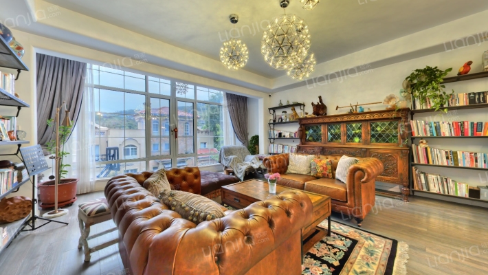 颐和星苑爬山别墅二手房实景图