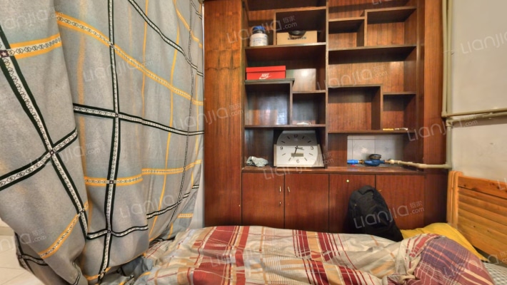 金鹏街175号院二手房实景图