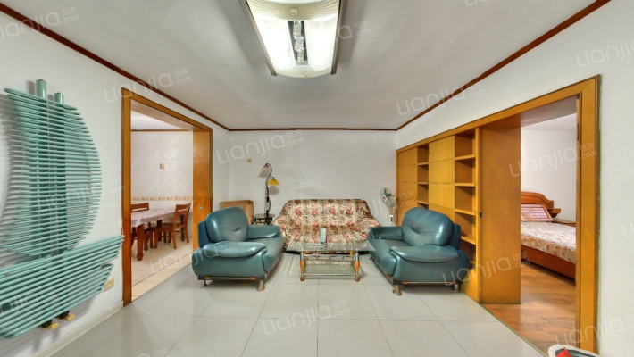 唐岛湾F小区二手房实景图