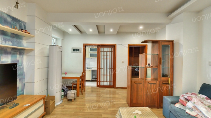 解放路二段95号二手房实景图