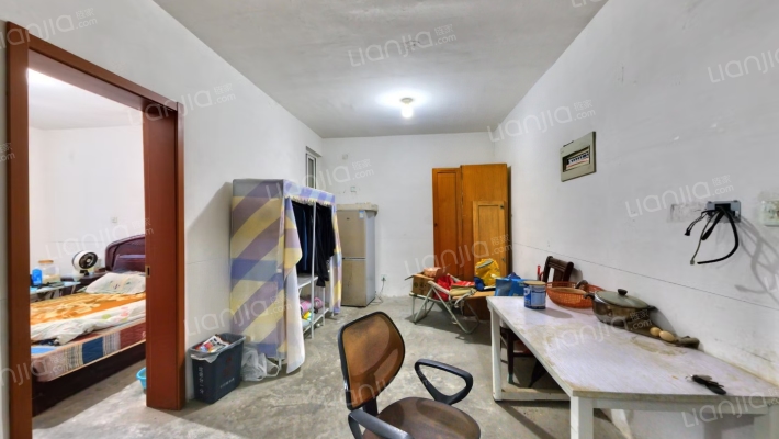 培江园西区二手房实景图