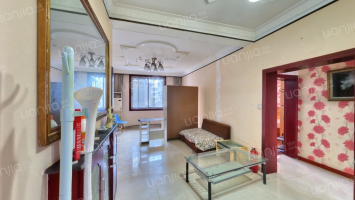 东较场街192号二手房实景图