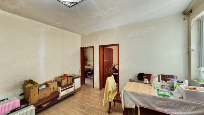 上民航宿舍二手房实景图