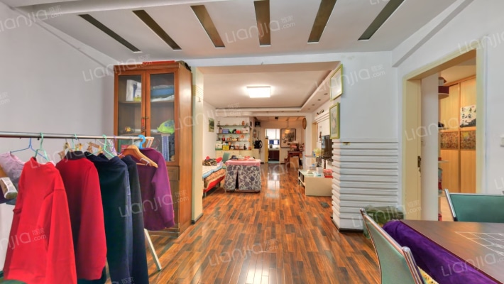 兴贵路206号二手房实景图