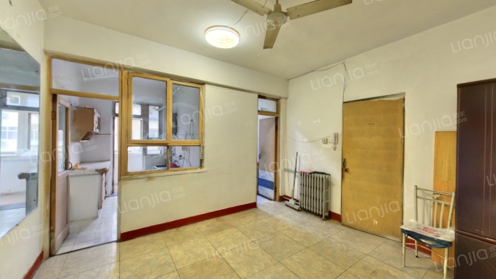 农行宿舍二手房实景图