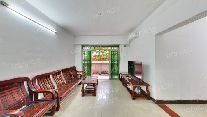 怡海路二手房实景图