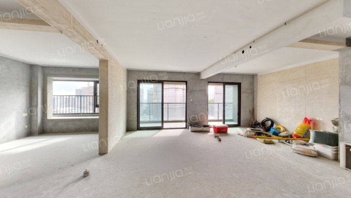 信达·玖珑山房二手房实景图