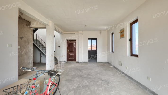 安纳溪ViLLa二手房实景图