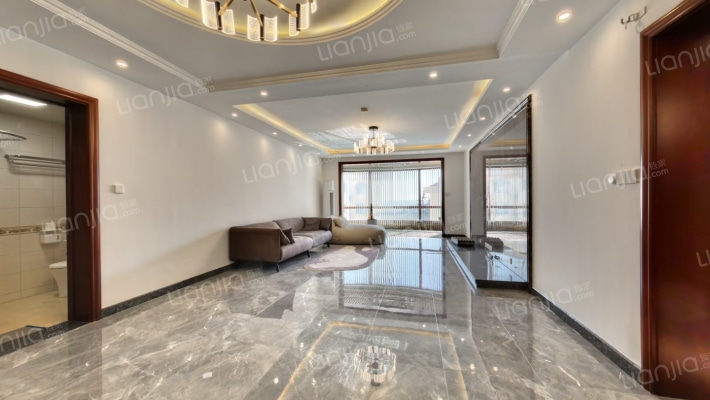 亚麦山庄二手房实景图