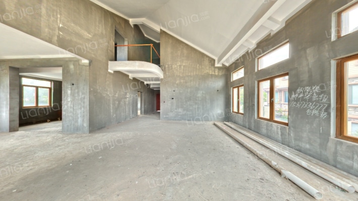 保利阆峰云墅二手房实景图