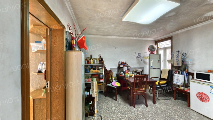 居河园二手房实景图